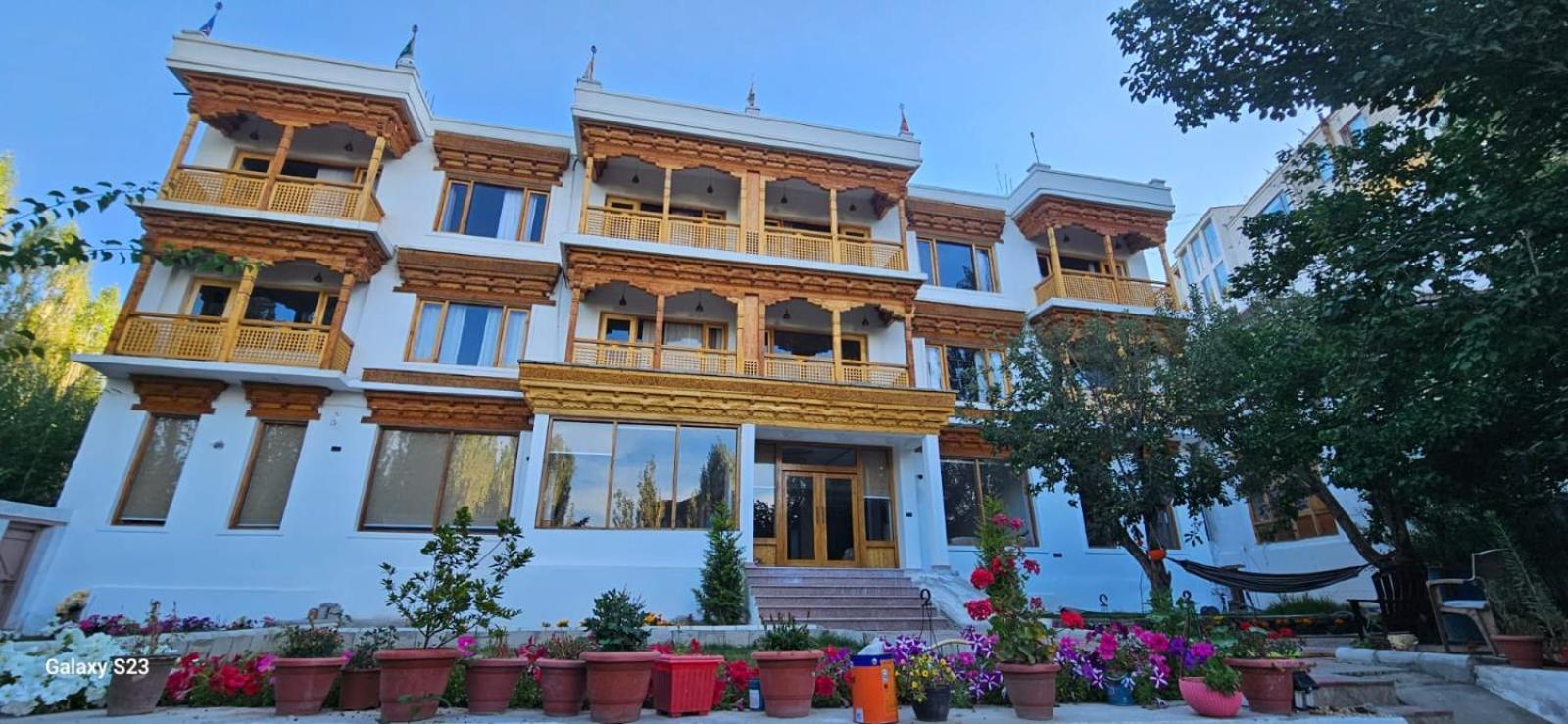 Hotel Ladakh Hills Leh Exterior photo