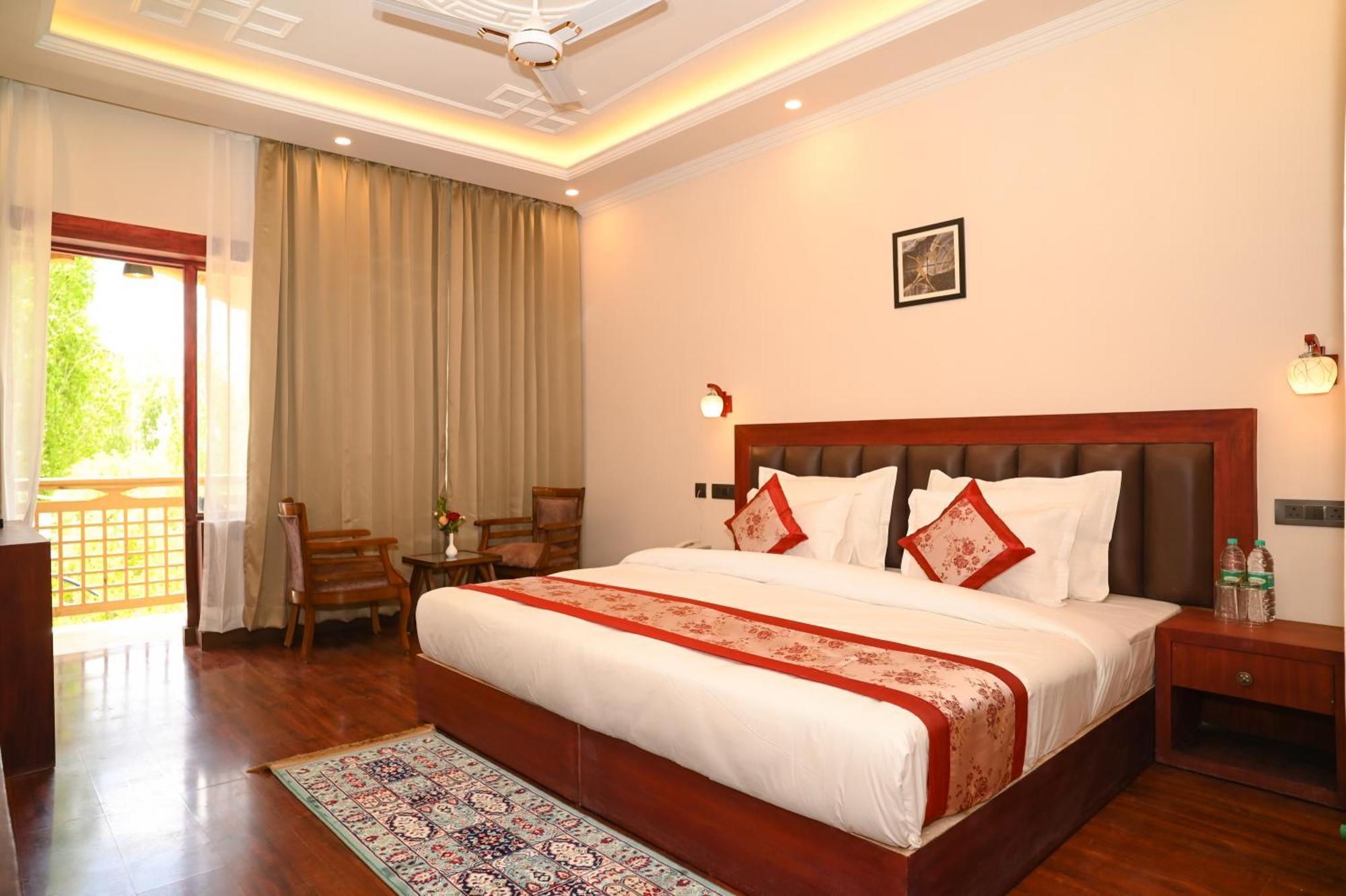 Hotel Ladakh Hills Leh Exterior photo